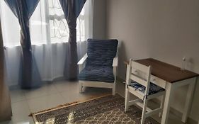 Cottage Self Catering Unit With Ensuite.